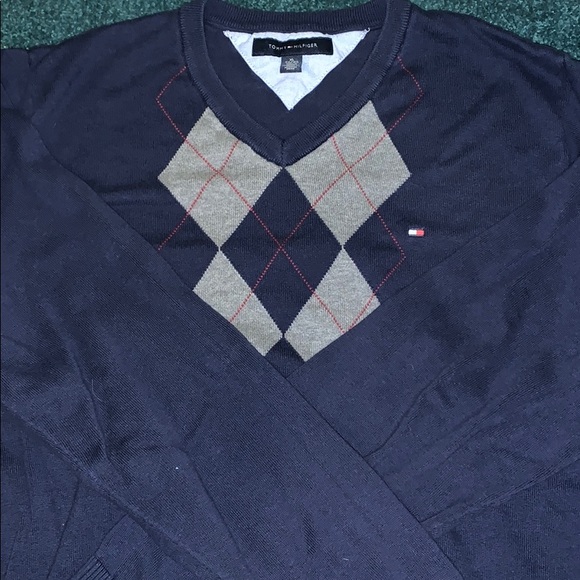 XL Tommy Hilfiger Sweater Worn Once - Picture 2 of 2